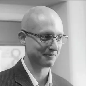 Head and shoulders photo of Gianluca Cantalupi.